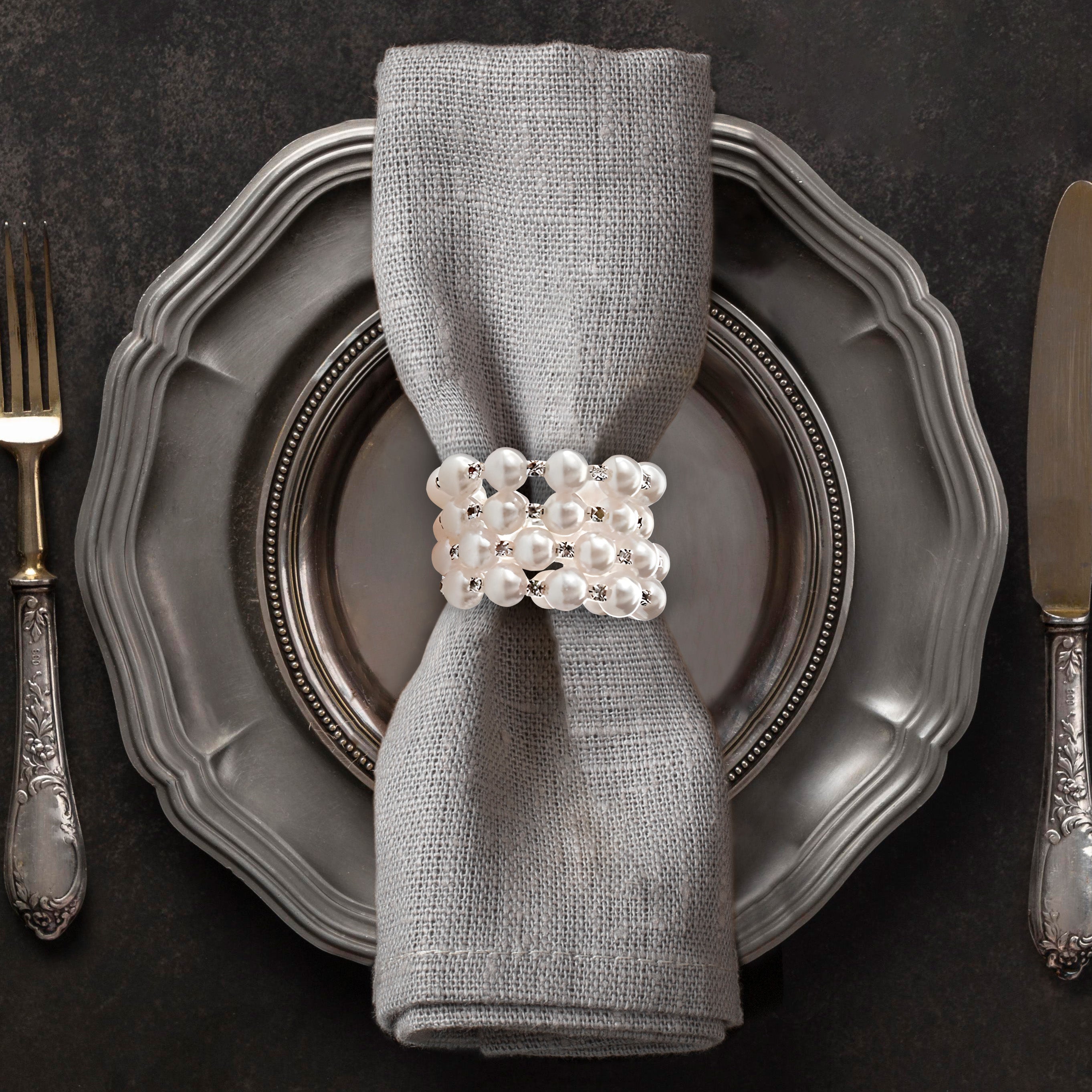 Pearl Majesty – Napkin Rings in Silver Pearl Crystal Design, Luxurious Decorative Dining Table Accent