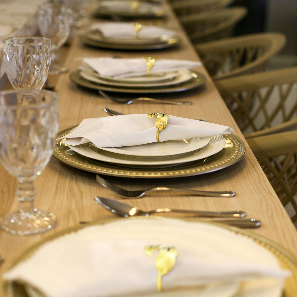 Golden Serenity – Napkin Rings in Gold Leaf Design, Elegant Decorative Dining Table Décor