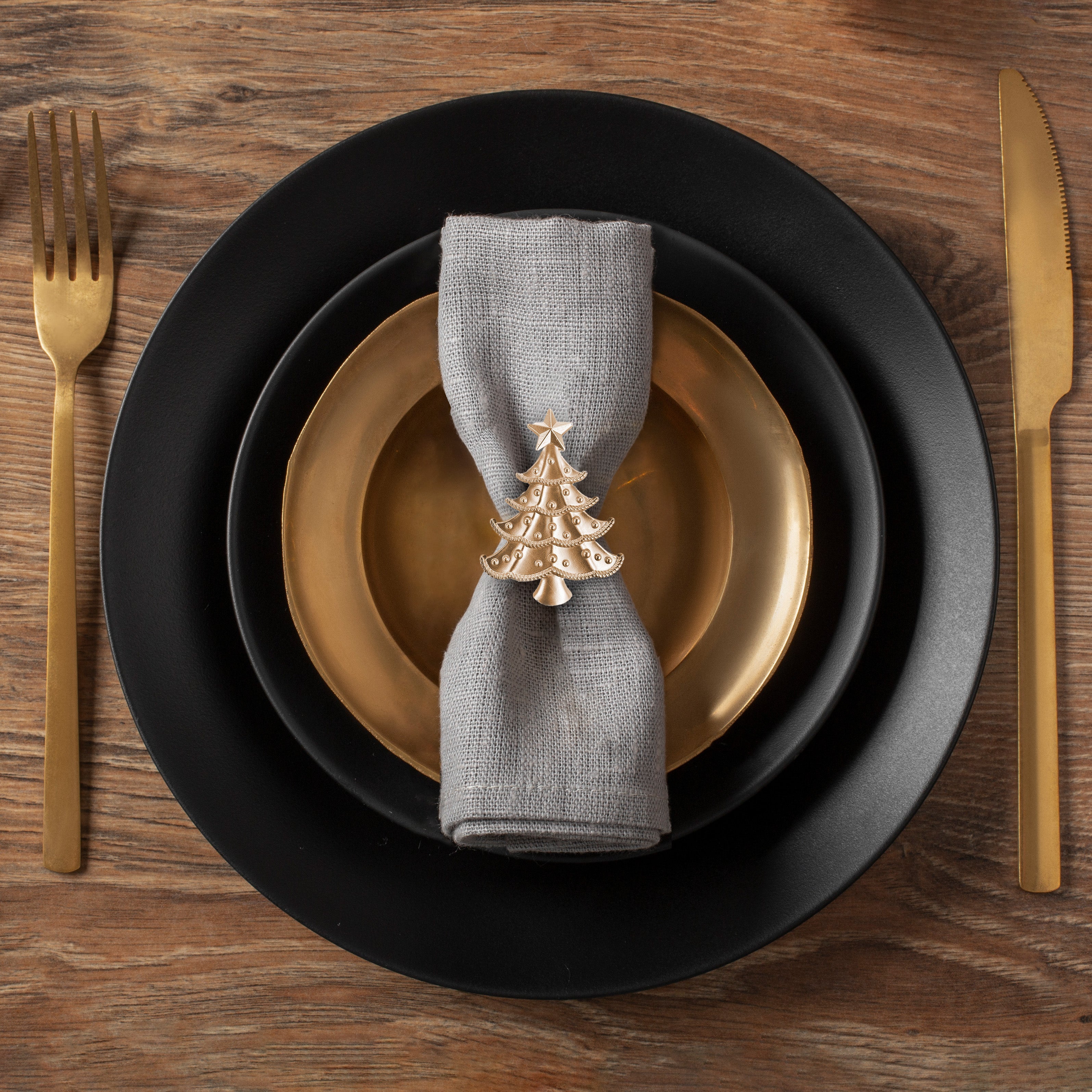 Golden Noel – Napkin Rings in Gold Christmas Tree Design, Elegant Decorative Dining Table Décor